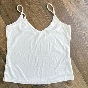 🦄10/$10 White Spaghetti Strap Women's Top